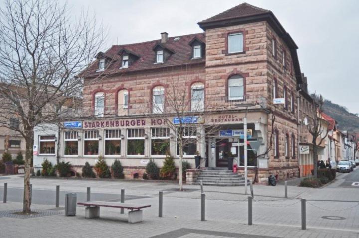 Starkenburger Hof 3*